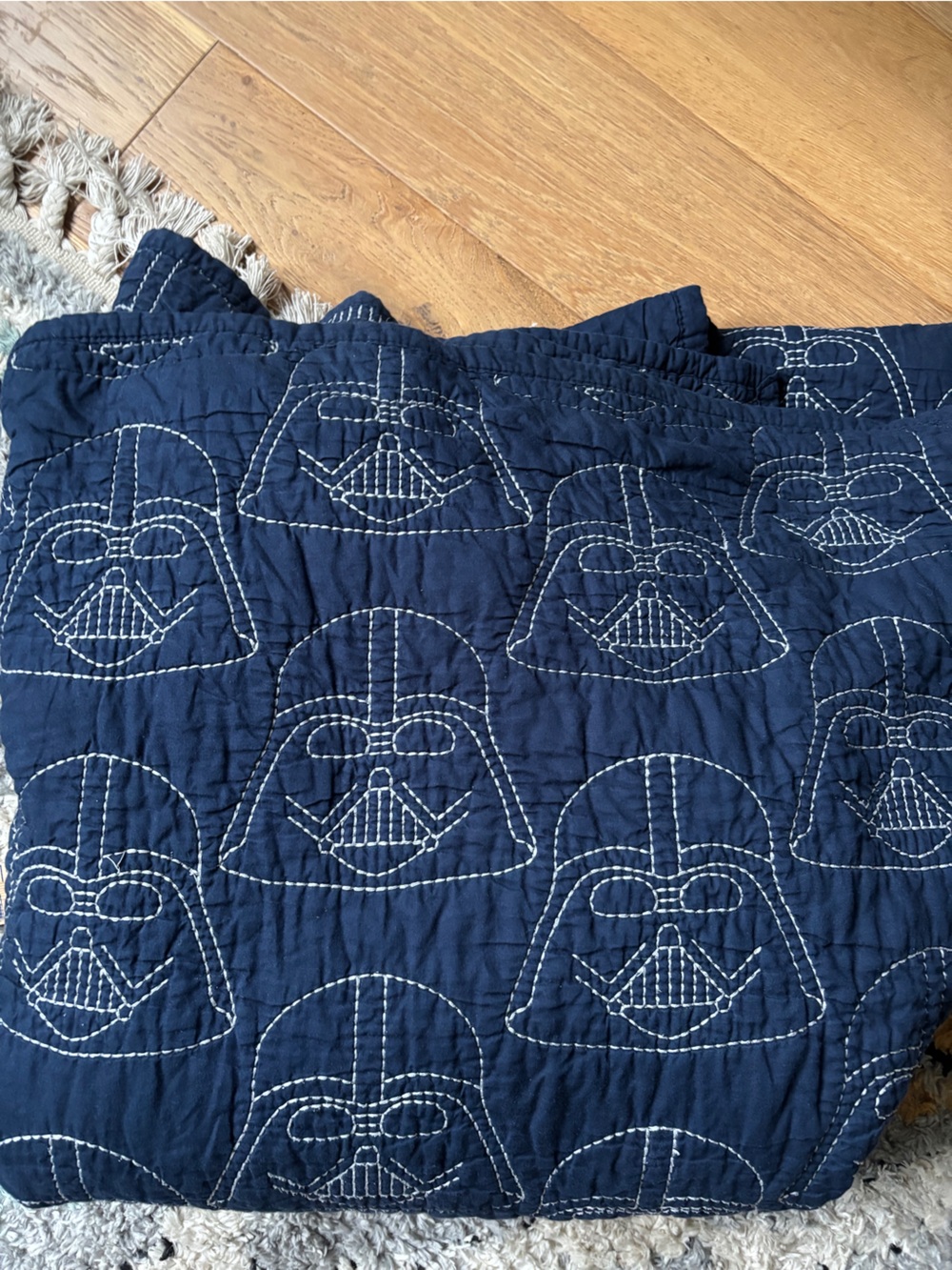 Pottery barn kids star wars darth vader stitched quilt Full size